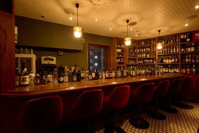 横並びで座れます - Contentz五反田の室内の写真