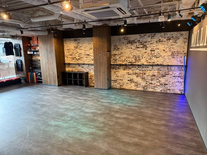 【千葉駅西口スタジオ】 - Studio Million Chiba 千葉駅西口Studio