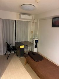 もみほぐし等の施術にご利用できます - レンタルスペース『ブランド』 ブランドスペースの室内の写真