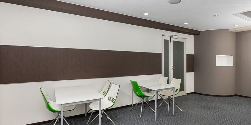 Meeting Room B - リージャス会議室 オープンオフィス南青山