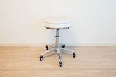 スツール - レンタルサロンtreat自由が丘店 完全個室プライベートサロンの設備の写真