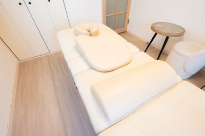 施術まくら - レンタルサロンtreat自由が丘店 完全個室プライベートサロンの設備の写真