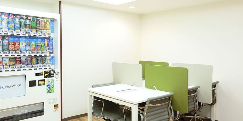 CM 222 - リージャス会議室 オープンオフィス御堂筋