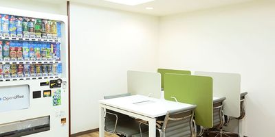 リージャス会議室 オープンオフィス御堂筋 コワーキングデスクの室内の写真