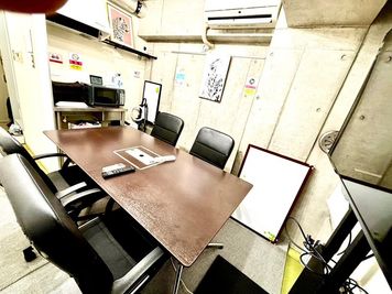 【門前仲町会議室】 門前仲町会議室の室内の写真