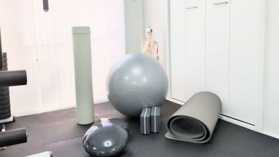 ヨガ備品完備 - Agelessたまプラーザ たまプラーザ駅徒歩4️⃣分/24h利用🉑ジム/ヨガ/整体の設備の写真
