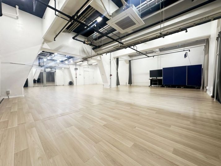 【B－B1】軍艦スタジオ - 【軍艦スタジオB】新宿・歌舞伎町・駅近1分・職安通り