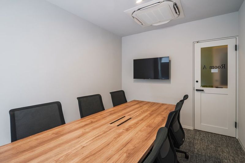 6名用会議室 RoomA - いいオフィス雪が谷大塚 by ゆたか