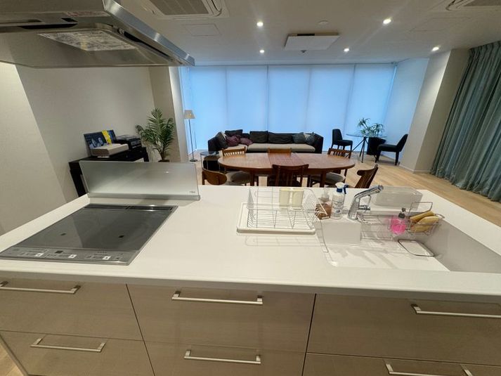 6階　HARMONIA KITCHEN & SALON - 麻布十番ハルモニアビル