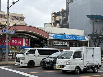 上本町駅の目の前でアクセス抜群！ - 勉強カフェ大阪上本町ANNEX 勉強カフェ大阪上本町ANNEX（自習や作業専用スペース）の外観の写真