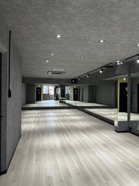 【NEW OPEN】駅チカ！広々とした空間で、大人数でのダンスレッスンやワークショップに最適なスペース - レンタルスタジオCORE