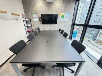 【浅草駅から徒歩1分】モニター・フリードリンク付き８名会議室（Room A） - いいオフィス浅草