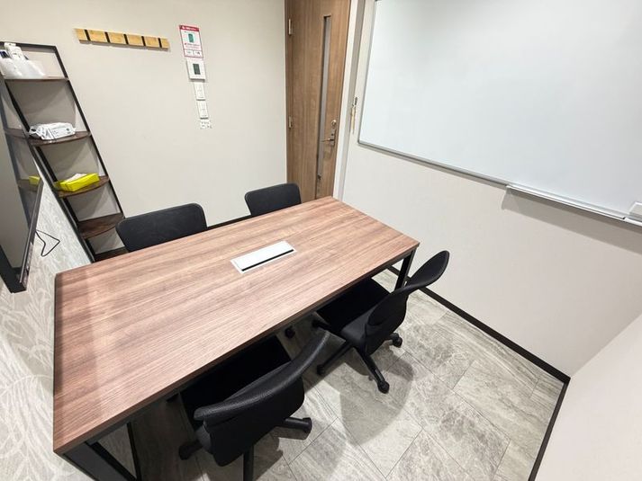 4名会議室（Room E） - いいオフィス浅草
