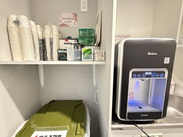 いいオフィス浅草 1名個室（ブース6）の室内の写真