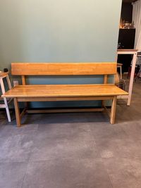 3人掛け木のベンチW140×D50×H40 - T&Space ilmi (イルミ)の設備の写真