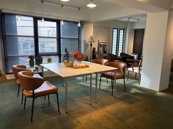 OTTO CITTA LOUNGE 3Fラウンジ型レンタルスペースの室内の写真