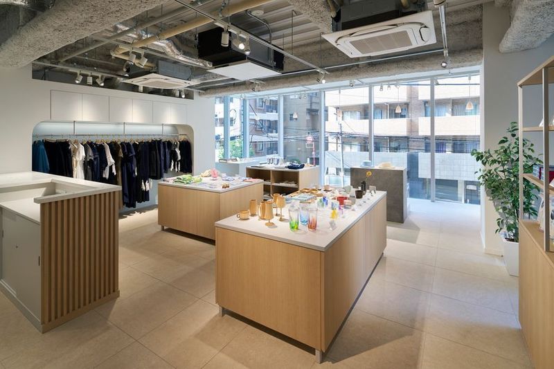 2階 HARMONIA SHOWCASE - 麻布十番ハルモニアビル