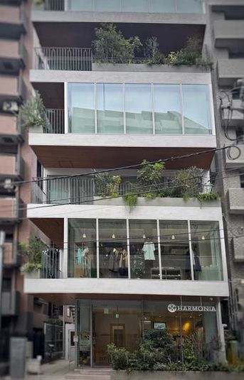 2階 HARMONIA SHOWCASE - 麻布十番ハルモニアビル