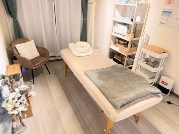 柏駅徒歩3分の完全個室。女性が安心して過ごせる人気サロン。新たにLUNAレンタルサロンとしてつくば店もオープン - 柏駅徒歩3分♪　ゴールドスペース認定完全個室レンタルサロン