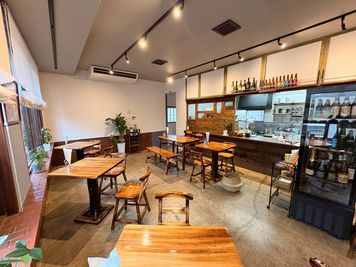 六町駅付近のおしゃれなカフェです✨
撮影等のご相談も多く頂いております📸 - Relax CAFE 東保木間 Relax CAFE 東保木間｜イベント・撮影利用📸の室内の写真