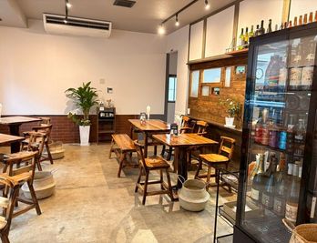 六町駅付近のおしゃれなカフェです✨
撮影等のご相談も多く頂いております📸 - Relax CAFE 東保木間 Relax CAFE 東保木間｜イベント・撮影利用📸の室内の写真
