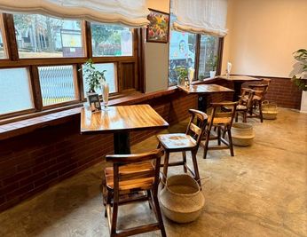 六町駅付近のおしゃれなカフェです✨
撮影等のご相談も多く頂いております📸 - Relax CAFE 東保木間 Relax CAFE 東保木間｜イベント・撮影利用📸の室内の写真