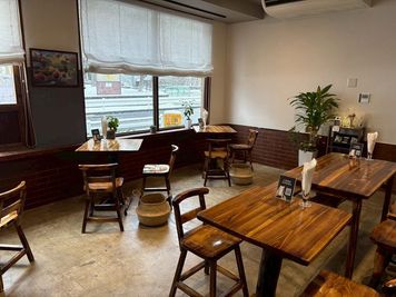 六町駅付近のおしゃれなカフェです✨
撮影等のご相談も多く頂いております📸 - Relax CAFE 東保木間 Relax CAFE 東保木間｜イベント・撮影利用📸の室内の写真