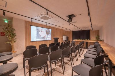 714_ASTIL LOUNGE 京都駅前 レンタルスペースの室内の写真