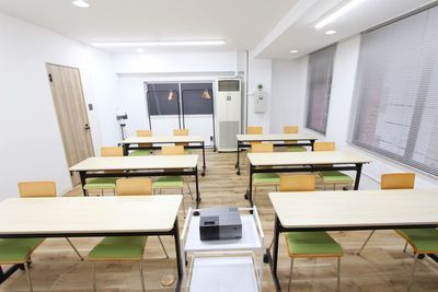 貸し会議室 HATTEN 東銀座 ✨【新富町1分】東銀座エリアの広々快適な貸し会議室✨の室内の写真