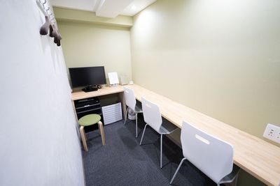 【品川駅港南口3分】少人数向け(3名)完全個室のレンタルスペース/無料高速光Wi-Fi/WEB会議・面接・自習・動画配信等に - ReSpace品川港南口（旧：みらいスペース品川港南口）