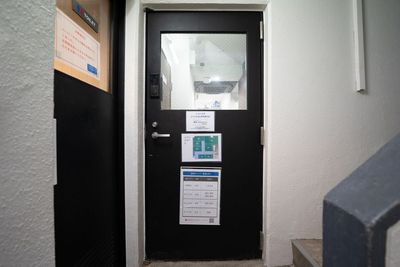 ３階の入り口（左上に電子錠あり） - ReSpace品川港南口（旧：みらいスペース品川港南口）のその他の写真