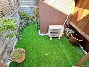 Makoto古民家ー若宮苑 Makoto古民家 若宮苑｜【春限定】庭に本物の桜が咲く一棟貸切の室内の写真