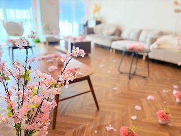 🌸花粉も天候も気にせずインドア花見で楽しめます🌸 - レンタルスペースｌNeverland新宿 レンタルスペース　Neverland新宿の室内の写真
