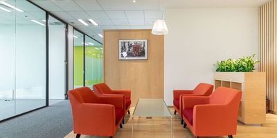 リージャス会議室 あべのハルカス コワーキングデスクの室内の写真