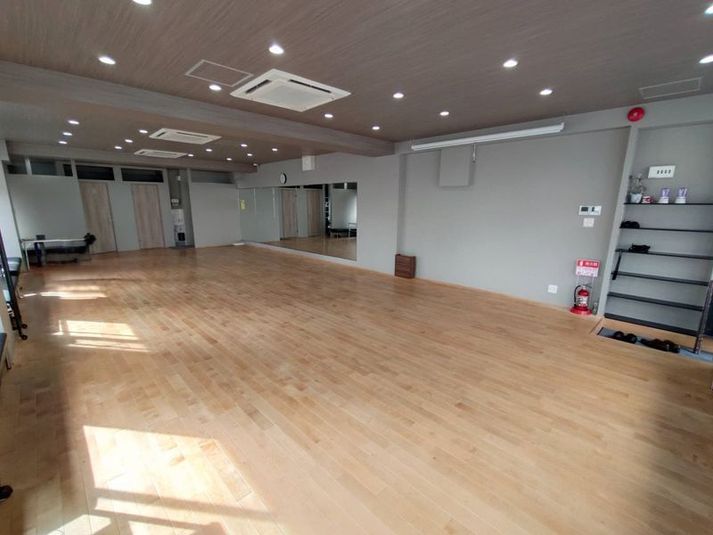 ダンススタジオ カーニバル - LIFE STAGE 六甲道|大型ダンススタジオ