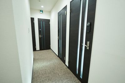 各部屋完全個室 - オフィスネスト麻布十番 212号室の設備の写真