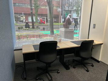Regus オフィススペース（個室）｜落ち着いた環境で使える独立型ワークスペース - リージャス会議室 名古屋広小路ビルヂング