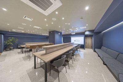 最大50名利用OK！多用途で利用できるイベントスペース - BIZcomfort 北浜 イベントスペースの室内の写真