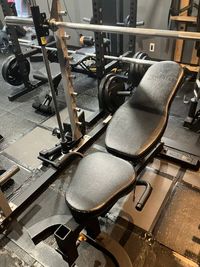 スミスラック - プライベートジム『Alter bodies fitness』 【小倉駅徒歩2分・24時間】完全貸切ジム｜自主トレ・貸切利用OKの室内の写真