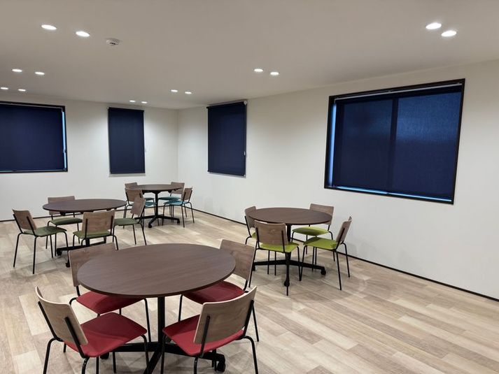 キッチン付き多目的スペース - ミーティングスペース「オレンジ」