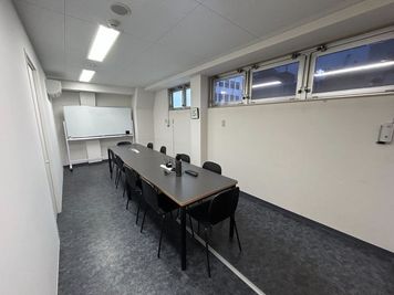 松戸 by M.A.D.center 10名用会議室の室内の写真