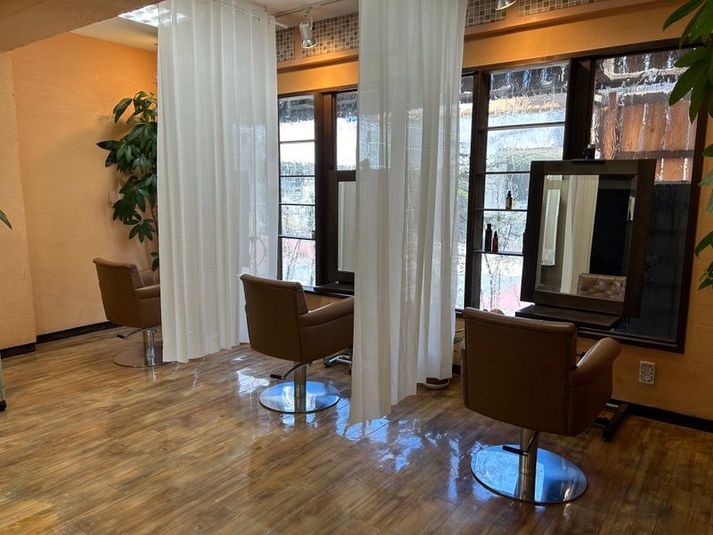 ALVIVE ALVIVE美容室の室内の写真