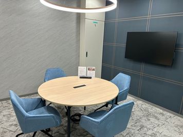 Regus 会議室｜高速Wi-Fi完備の落ち着いたビジネス空間 - リージャス会議室 名古屋広小路ビルヂング