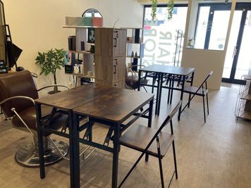 個別の面談や相談の場としての活用も可能 - ミーティングスペース　FLAX(フラックス)北12条 貸し会議室の室内の写真