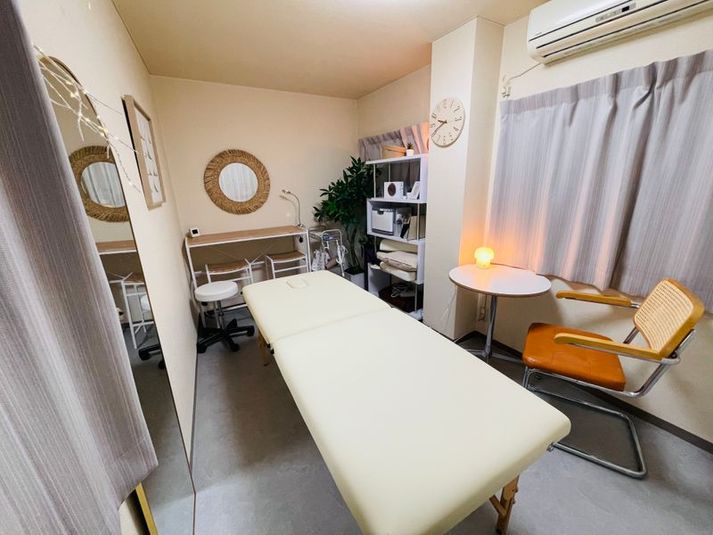 小倉駅から徒歩５分！レンタルスペース　KCハウス　 レンタルサロンの室内の写真