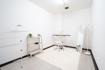 【NEWOPEN✨】電子ピアノ完備|ボイトレ・個人練習・レッスンに最適な地下個室 - LivRall studio 藤沢店