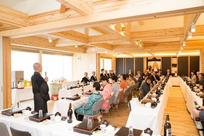 住職就任式の記念事業で檀信徒のご寄付によって建設されました - 瑞巖寺檀信徒多目的会館「和晃庵」 テントサウナ（裏庭）の室内の写真