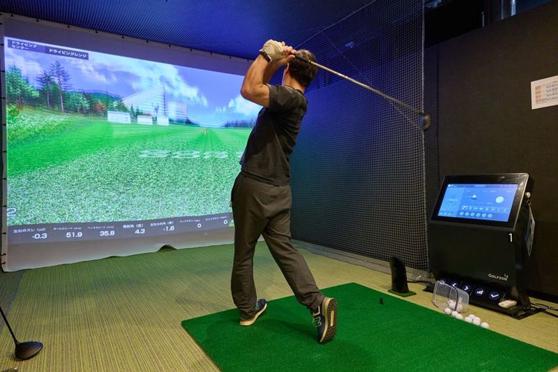 マイゴル本八幡店の室内の写真