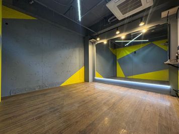 【吉祥寺202st】大人シンプル！グレー基調の落ち着いたスタジオ🩶 - BUZZ吉祥寺レンタルスタジオ 