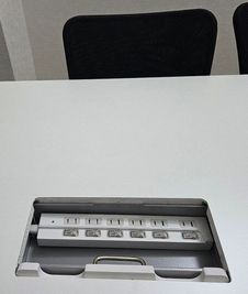 ニューリド302 ニューリド南浦和302　貸し会議室の設備の写真